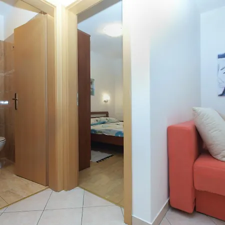 Apartment 1282