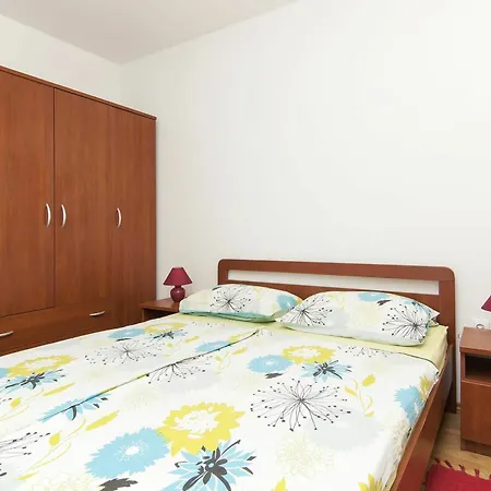 1282 Apartment