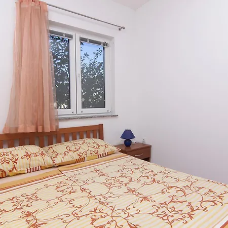 1282 Fažana