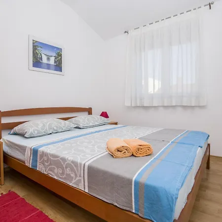 Apartament 1282 *