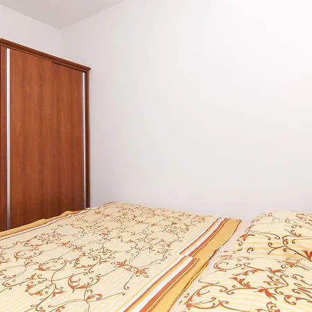 1282 Appartamento Fažana