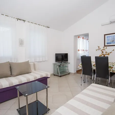 1282 Apartament