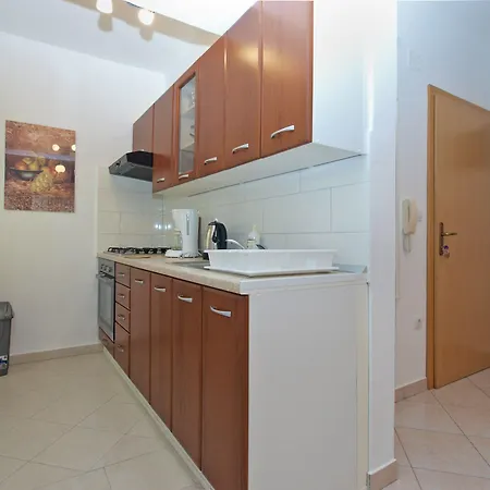 1282 Apartament *